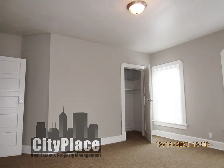2318 N Capitol Ave — Photo 16
