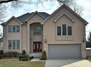 9229 Knight Ave, Des Plaines, IL