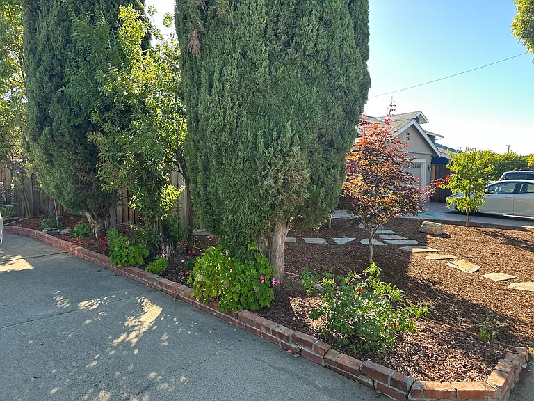 5551 Yale Dr — Photo 3
