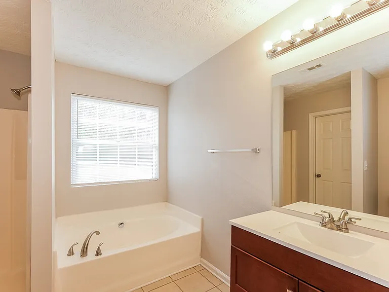 458 Old Tree Dr — Photo 13