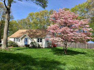 7 Driftwood Dr, Coventry, RI 02816