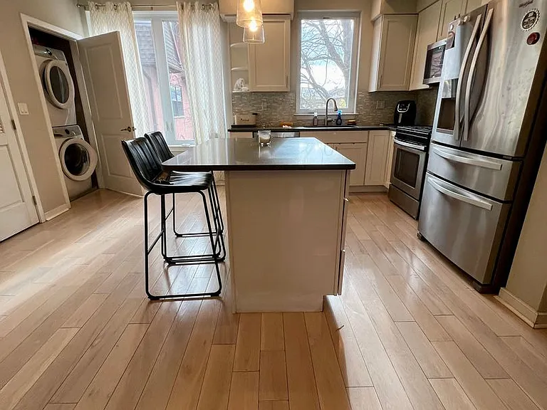 606 W Jefferson St — Photo 8