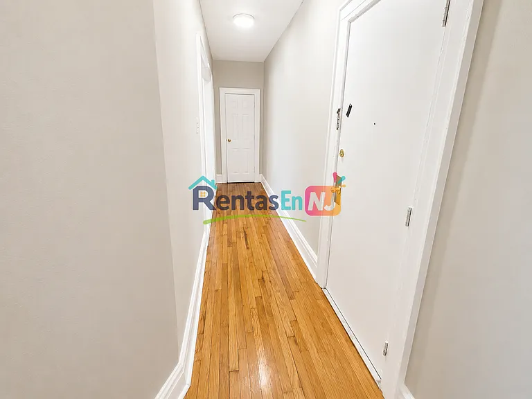 196 Roseville Ave #42B — Photo 5
