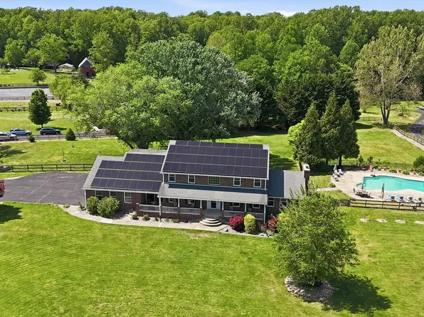 6118 Fishers Station Rd, Lothian, MD 20711