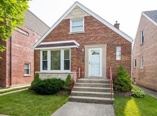 3767 N Oleander Ave, Chicago, IL 60634