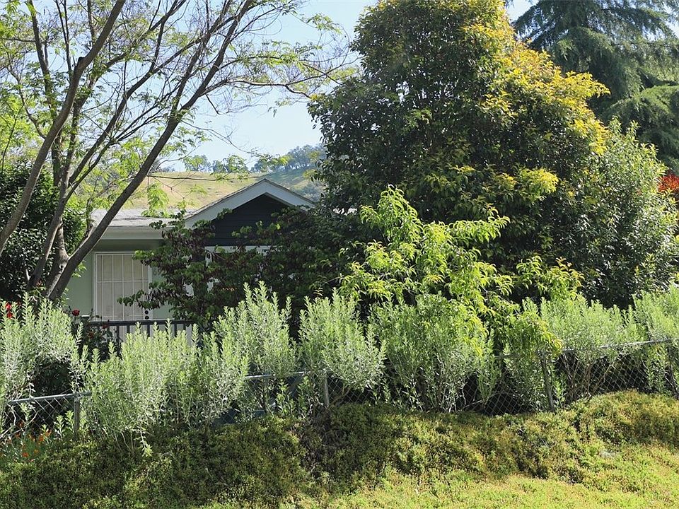 1st image of 6894 La Helena Dr