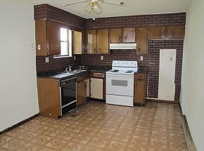 4th image of 1587 Meadow Run Dr
