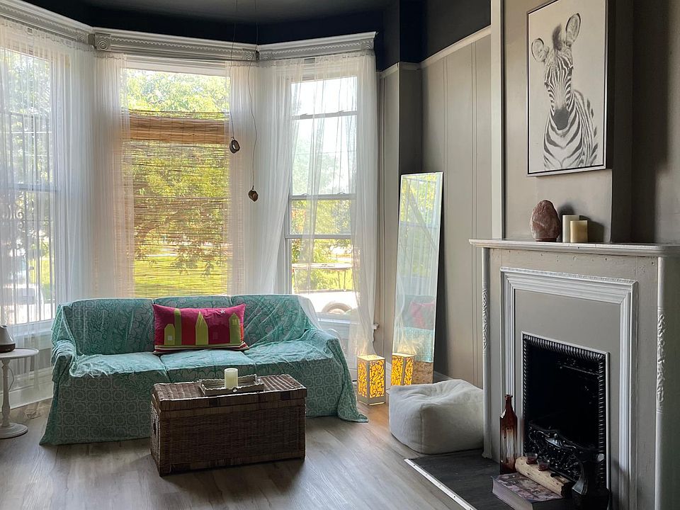 1st image of 1826 S Trumbull Ave