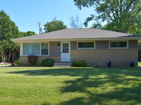 4625 W Parkland AVENUE, Brown Deer, WI 53223