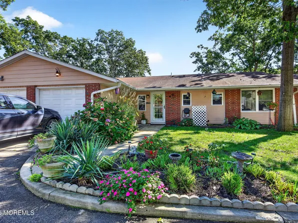 627 Huntington Drive #C, Lakewood, NJ 08701