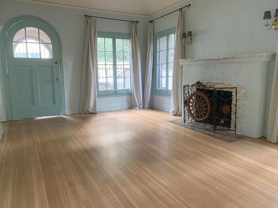 1st image of 2074 Paramount Dr #2074