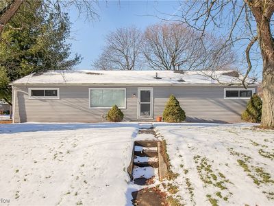 231 S Crown Hill Rd, Orrville, OH, 44667