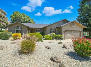 1283 River Ridge Dr, Redding, CA 96003