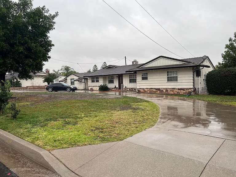 E Navilla Pl — Photo 25
