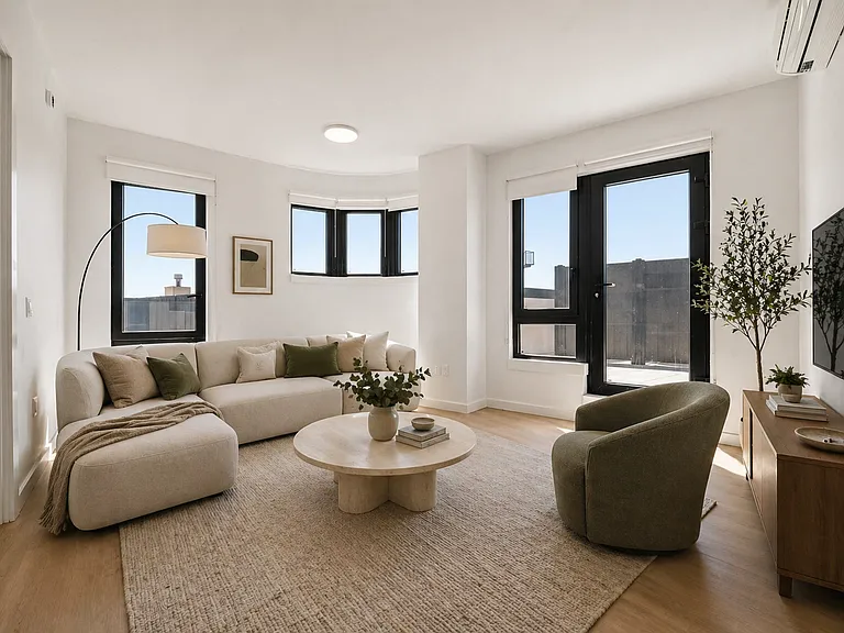 2363 Bedford Ave #616B — Photo 2