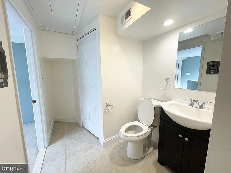 2527 Waterside Dr NW — Photo 24