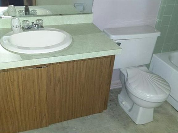 4th image of 5434 Windridge Ln