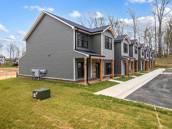 2nd image of 1024 Wythe Dr
