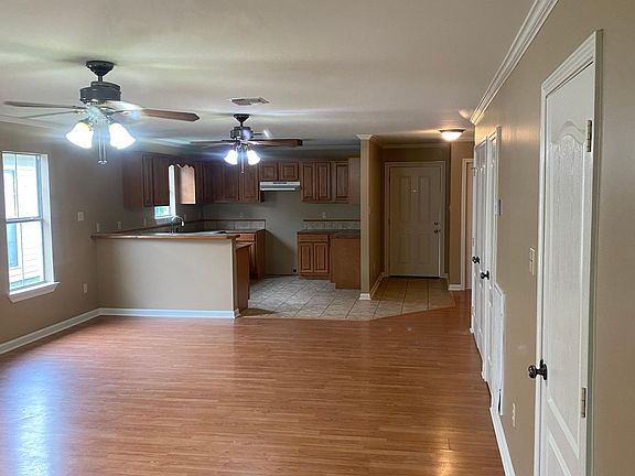 2nd image of 1520 S Patout St