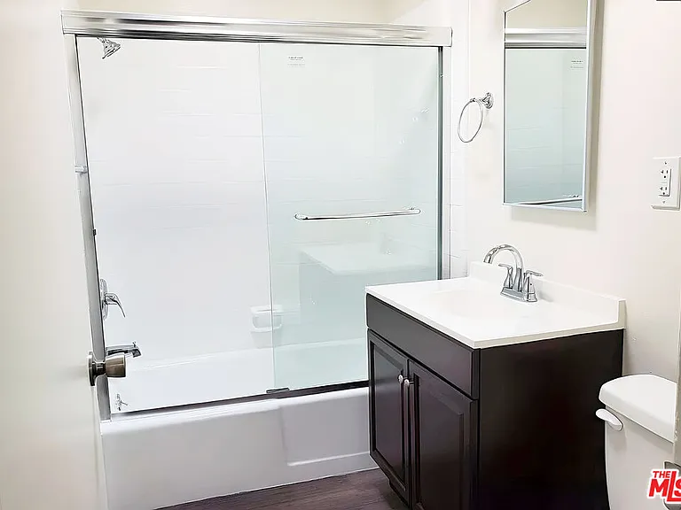 2025 Sepulveda Blvd #7 — Photo 11