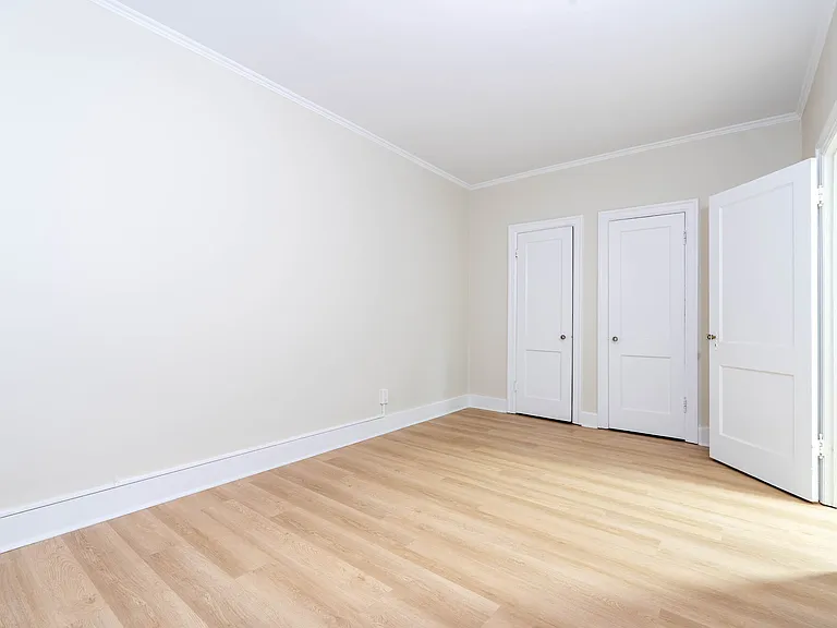 115 Sherbrook St — Photo 12