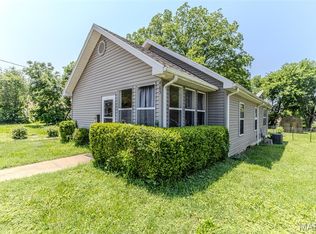 465 W Hayes St, Lebanon, MO 65536