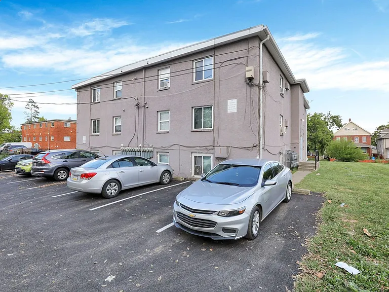 1581 E Mound St #3A — Photo 8
