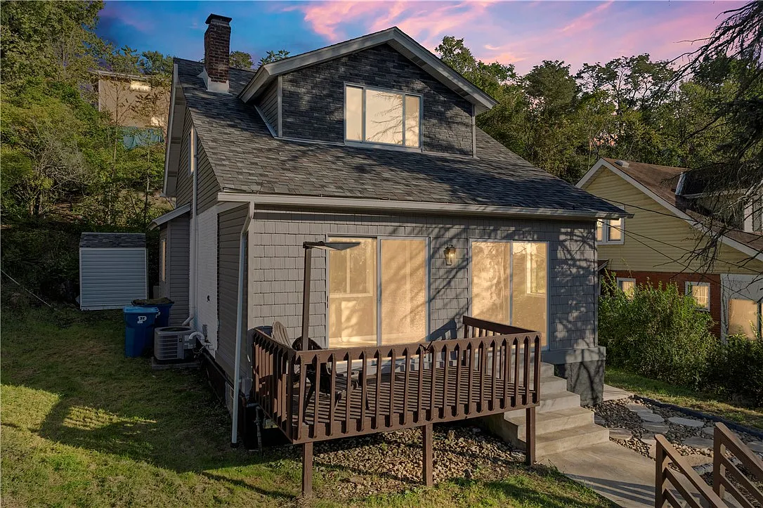 5622 Moore Ave photo 1