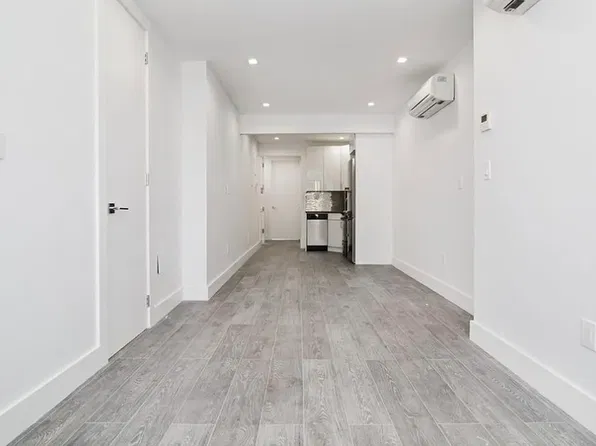 155 Greenpoint Avenue image 1 of 7