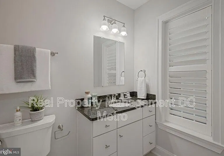 3925 Fulton St NW #2 — Photo 16