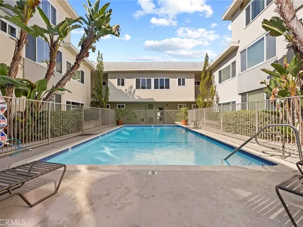1525 N Hayworth Ave APT 204, Los Angeles, CA 90046