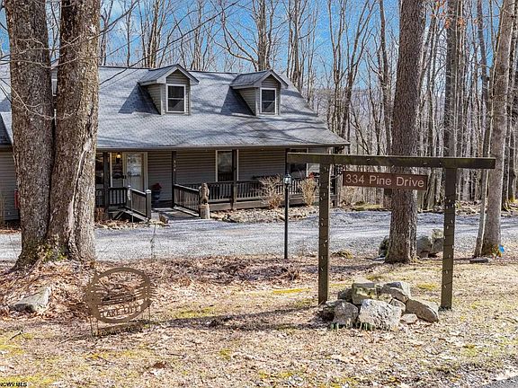 3rd image of 334 Pine Dr