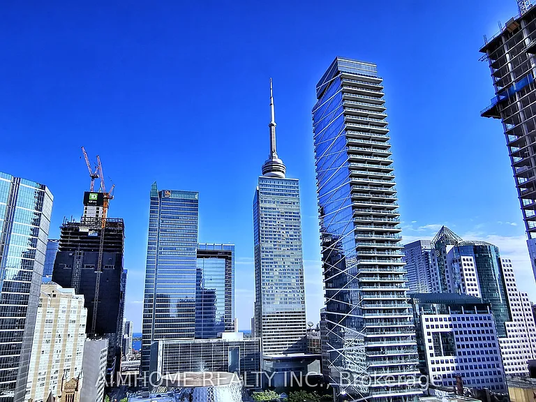 126 Simcoe St #1708 — Photo 2
