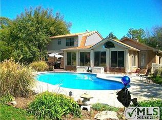 6040 Temple Rd, Nashville, TN 37221