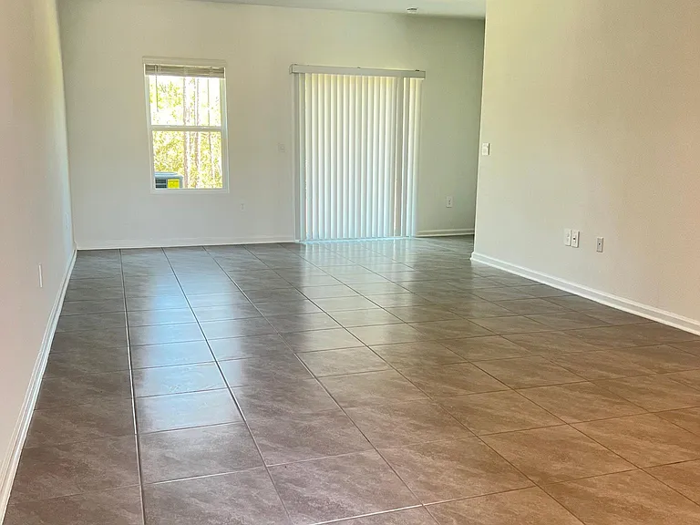 439 Talulla Trl — Photo 3