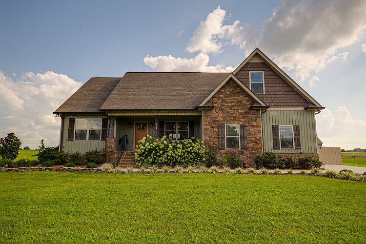 1st image of 371 Richland Farms Dr