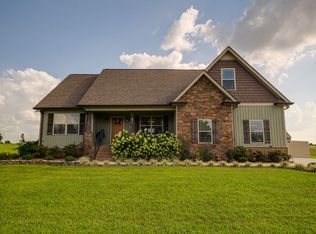 371 Richland Farms Dr, Manchester, TN 37355