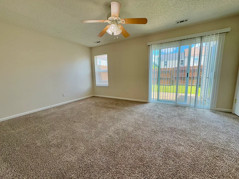 3210 Forest Green Dr — Photo 17