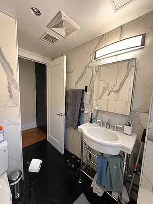 Rented by Owner | media 25