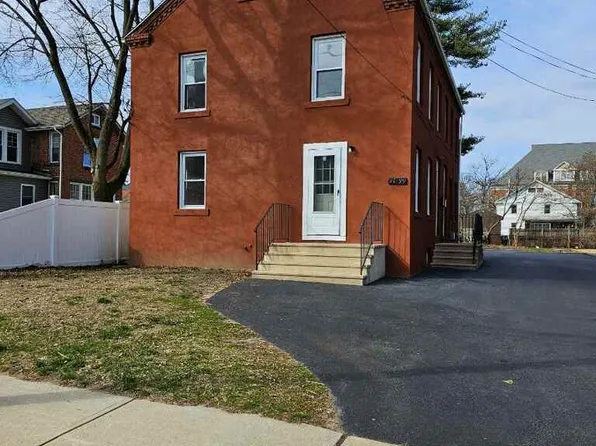 97-99 Oak Street, Windsor Locks, CT 06096