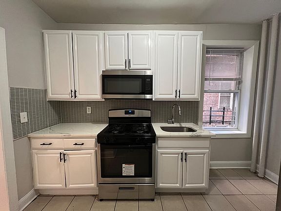 2nd image of 3149 Kennedy Blvd APT 3