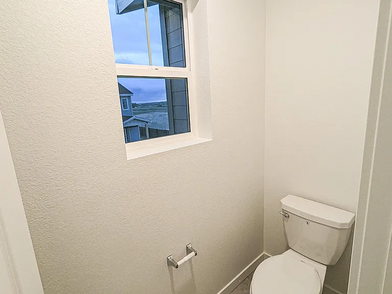 636 Lillibrook Pl — Photo 15