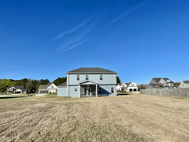 5137 Thruway Rd — Photo 36