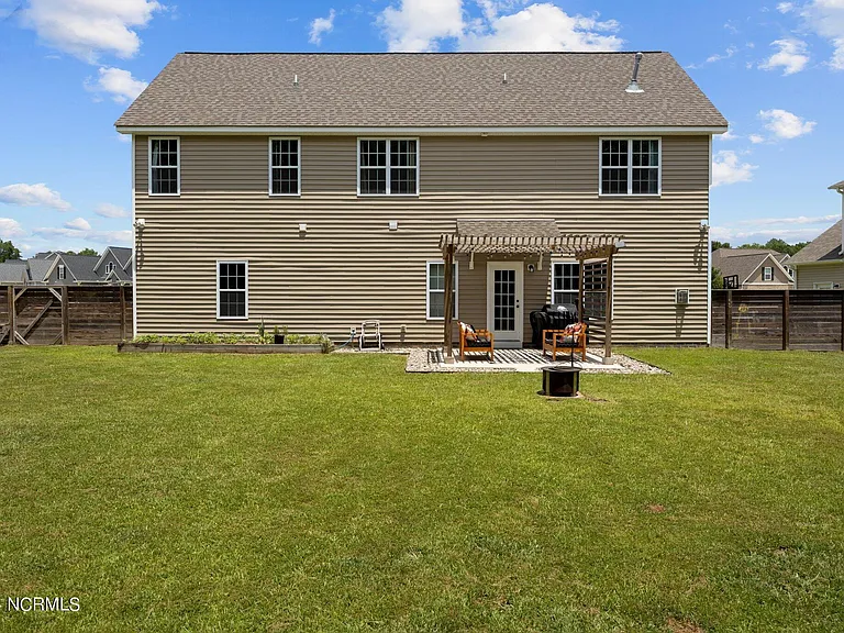 411 Palisades Way — Photo 8