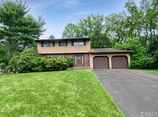 26 Dexter Rd, East Brunswick, NJ 08816