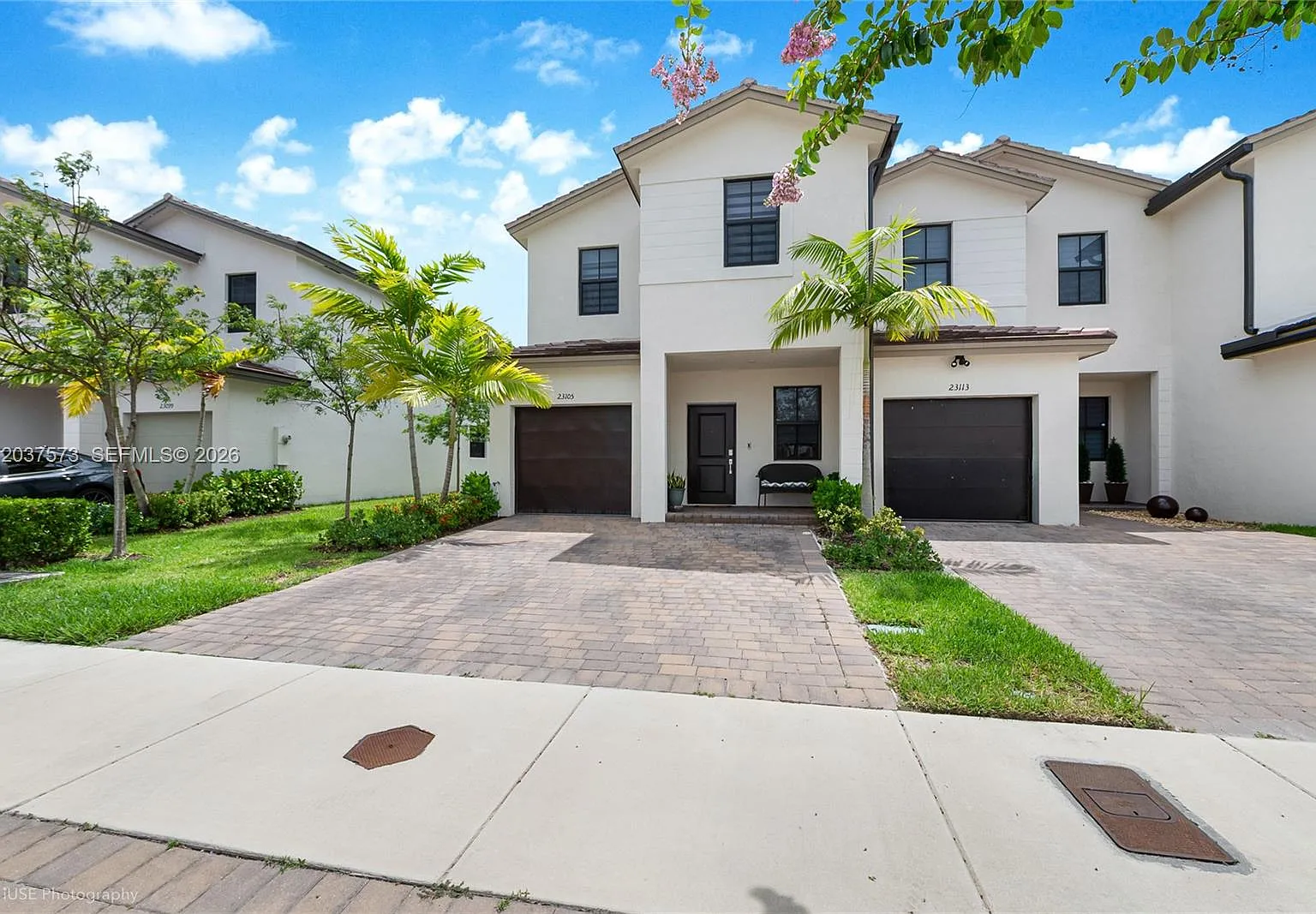 3 bed, 2.5 bath, 1695 sqft, $2,900 — Photo 1