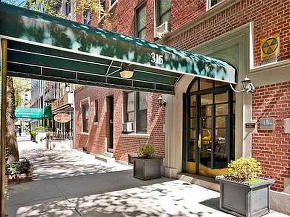 315 East 77th Street image 6 of 18