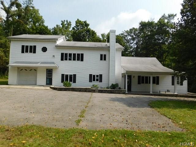 1st image of 23 Weyants Ln