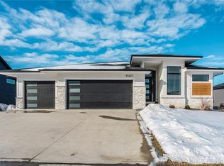 10221 Rhaenys Rd, West Des Moines, IA 50266