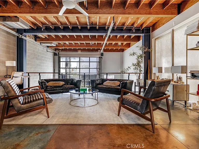2114 Narcissus Ct — Photo 12